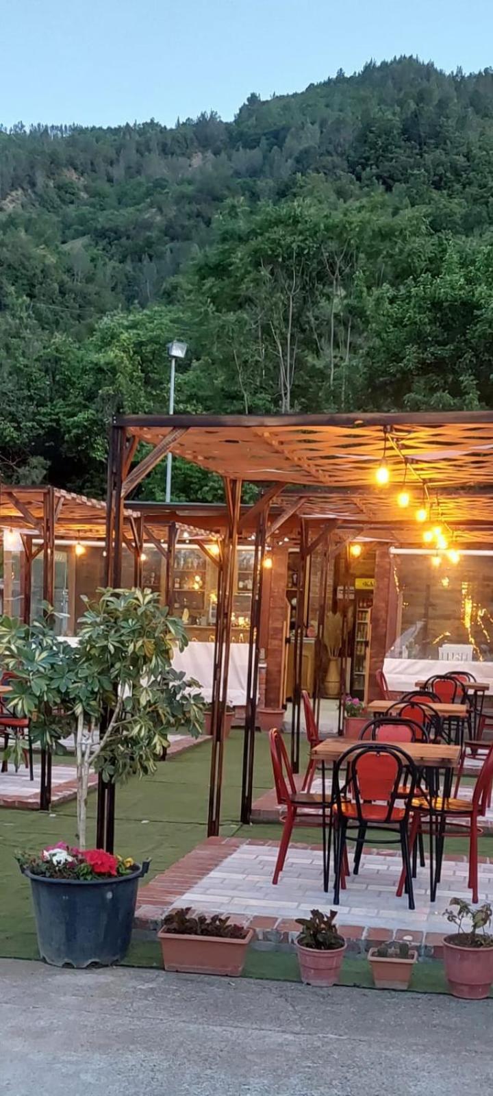 Camping Myzyri Osum Corovode Hotel Buitenkant foto